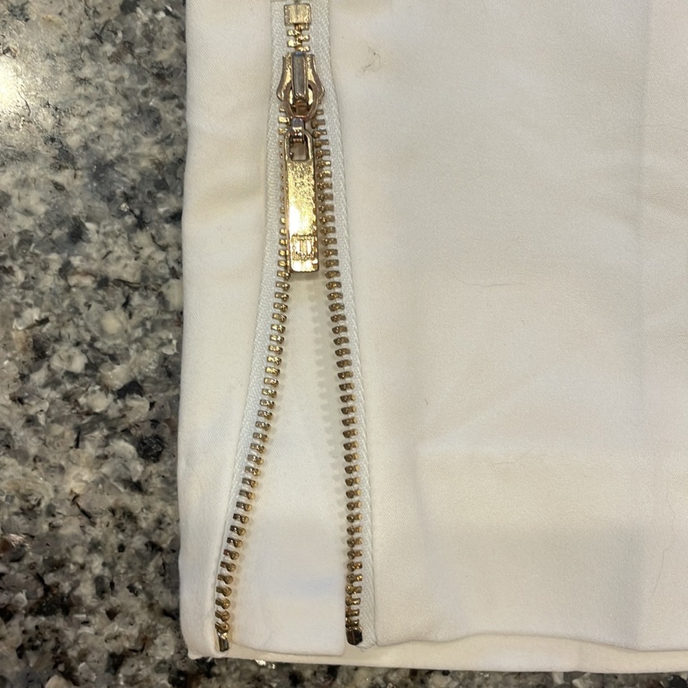 Ivanka Trump Capri - Picture 2 of 6